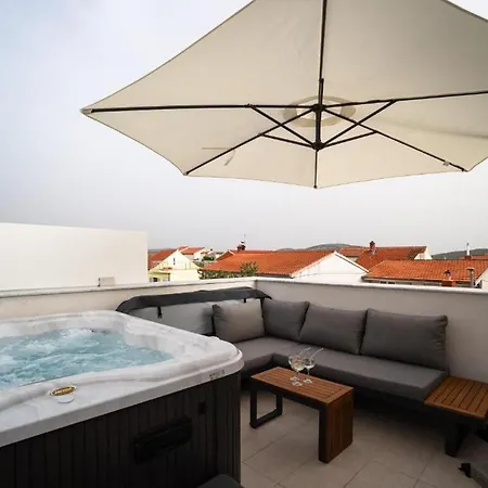 House Lebotticasa Pirovac